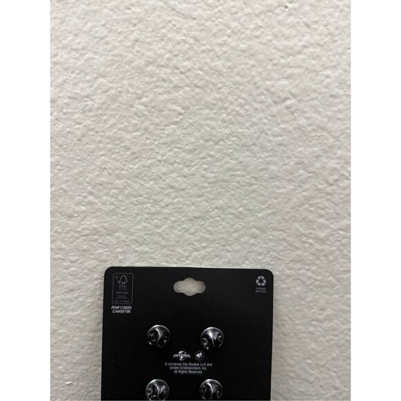 Jurassic Park Logo Puzzle Enamel Pin Set - Picture 4 of 4